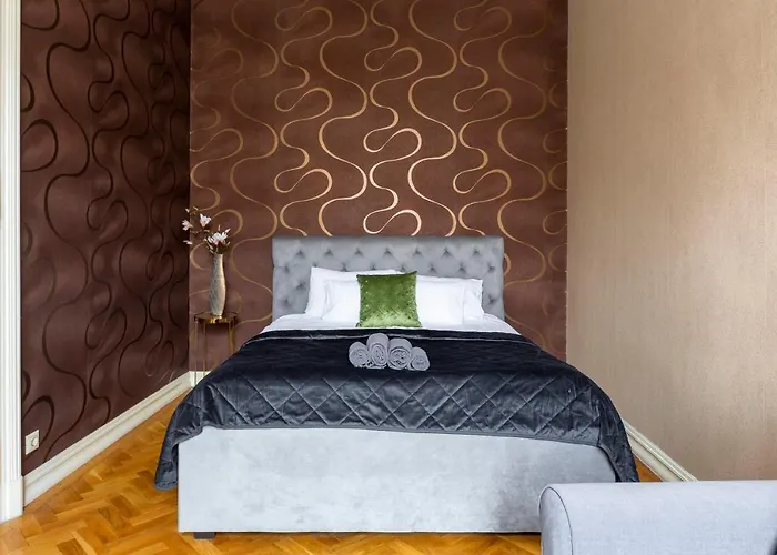 Appartement Luxury Next To The New York Café *