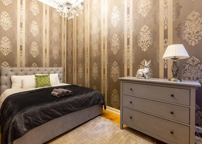 Luxury Next To The New York Café Appartement *