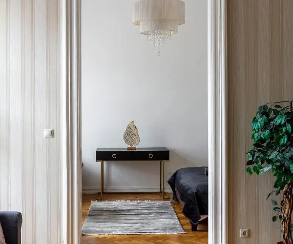 Apartament Luxury Next To The New York Cafe *